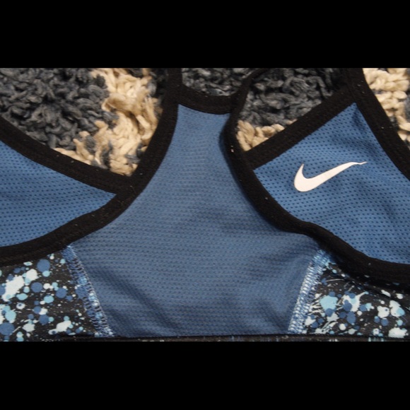 Girls Exercise Bra - Picture 3 of 5